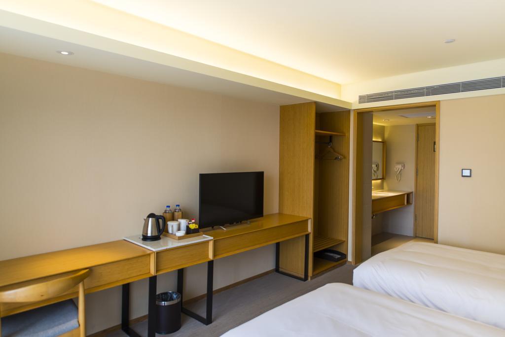 Ji Hotel Shanghai Hongqiao Wuzhong Road Exterior photo